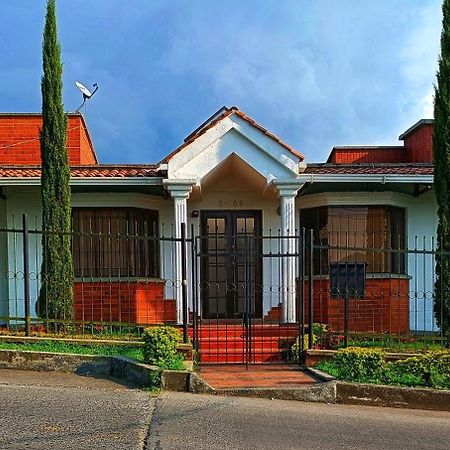 El Hostal De Fidelina Santa Rosa de Cabal Exterior photo